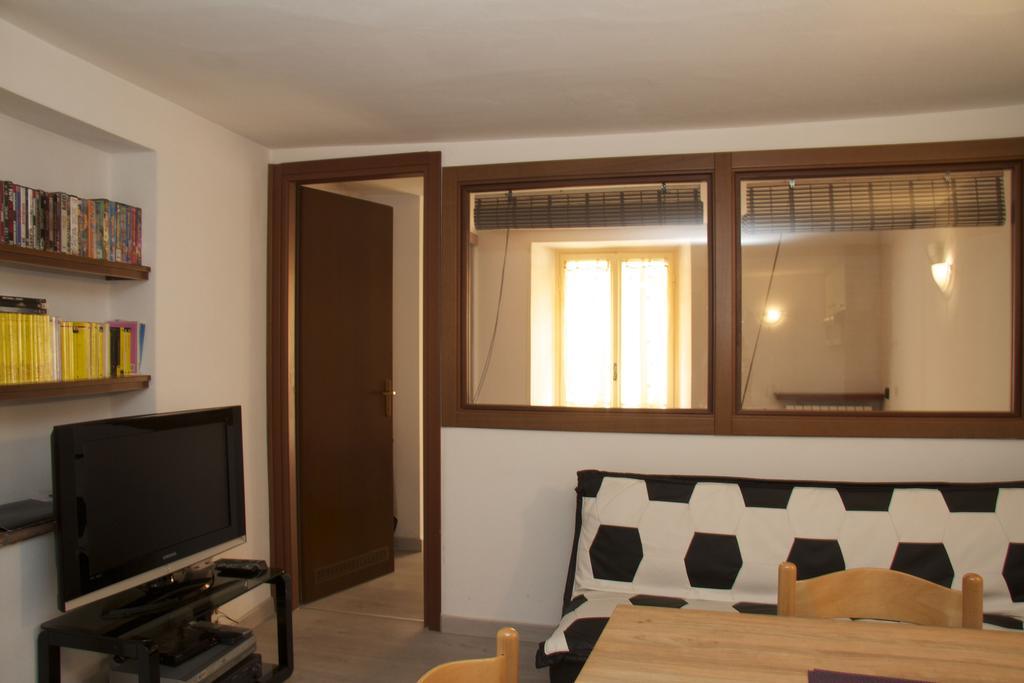 Apartment Via Sant'Alessandro Bergamo Zimmer foto